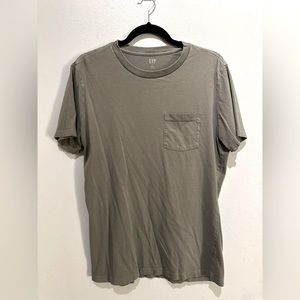 Men’s Gap Pocket tshirt Medium Tailored